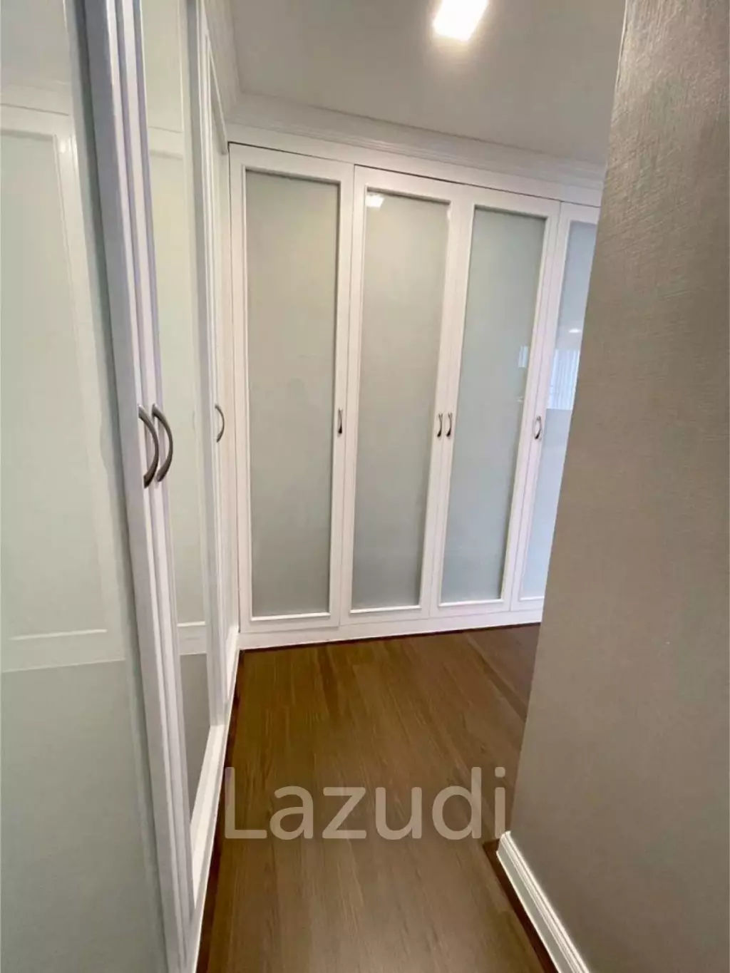 4 Bed 4 Bath 450 SQ.M Oriental Towers