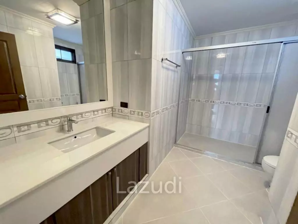 4 Bed 4 Bath 450 SQ.M Oriental Towers