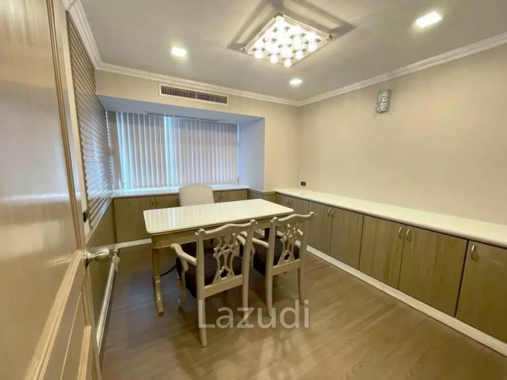 4 Bed 4 Bath 450 SQ.M Oriental Towers