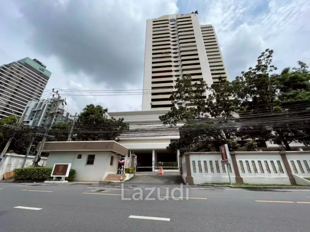 4 Bed 4 Bath 450 SQ.M Oriental Towers
