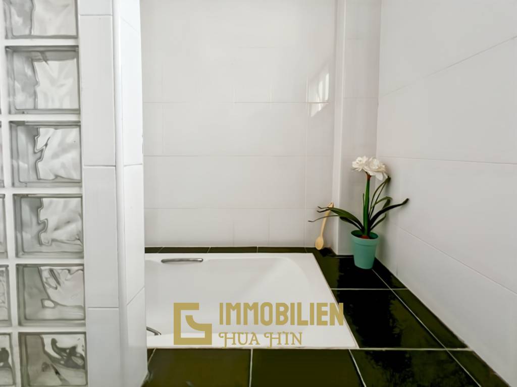 gute Qualität / voll möbliert / 2 Schlafzimmer