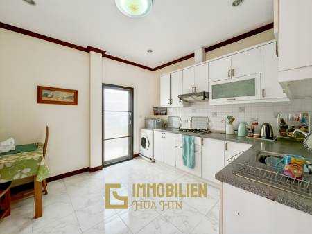 gute Qualität / voll möbliert / 2 Schlafzimmer