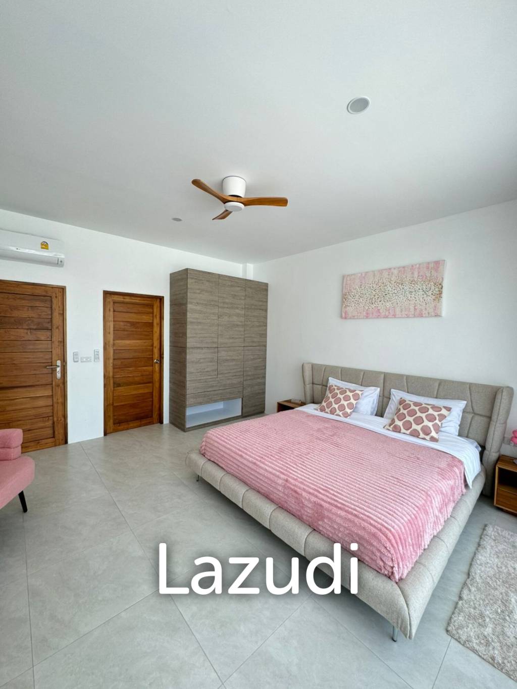 Modern Villa with Mountain and Sunset Views