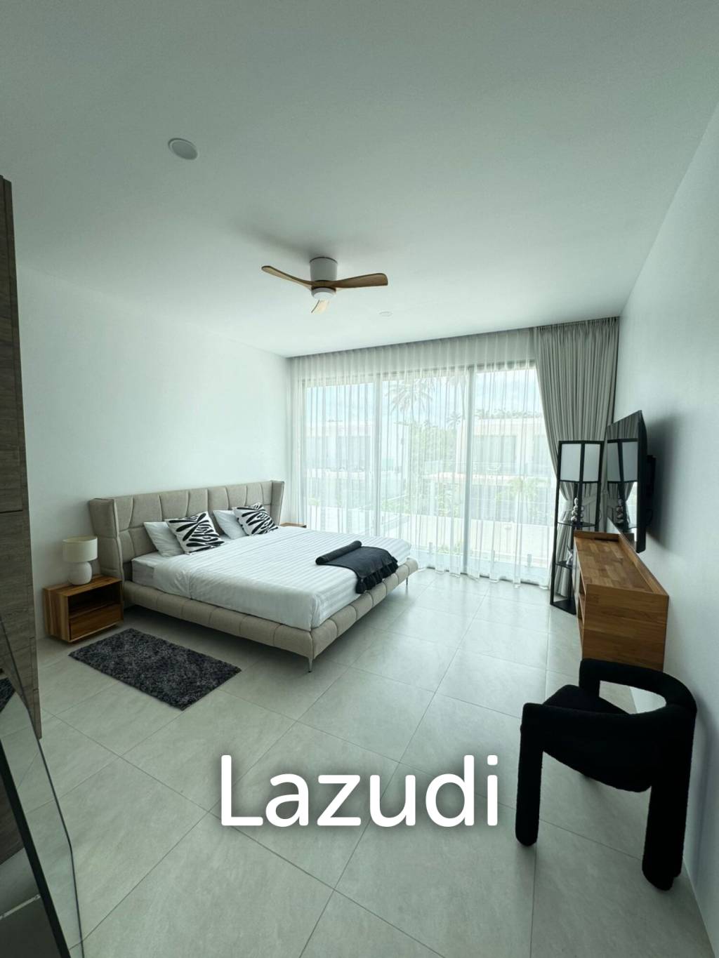 Modern Villa with Mountain and Sunset Views