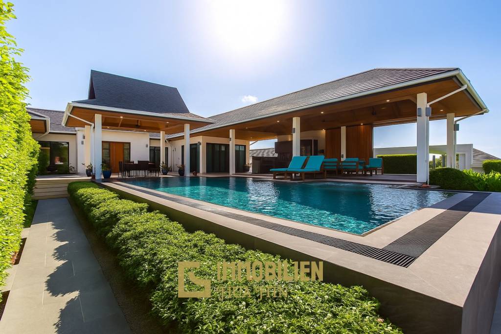 วิลล่าวิวเขาสุดพรีเมียม! ใกล้หัวหิน พร้อมสระน้ำเกลือ 12 ม. และโซลาร์ 10kW