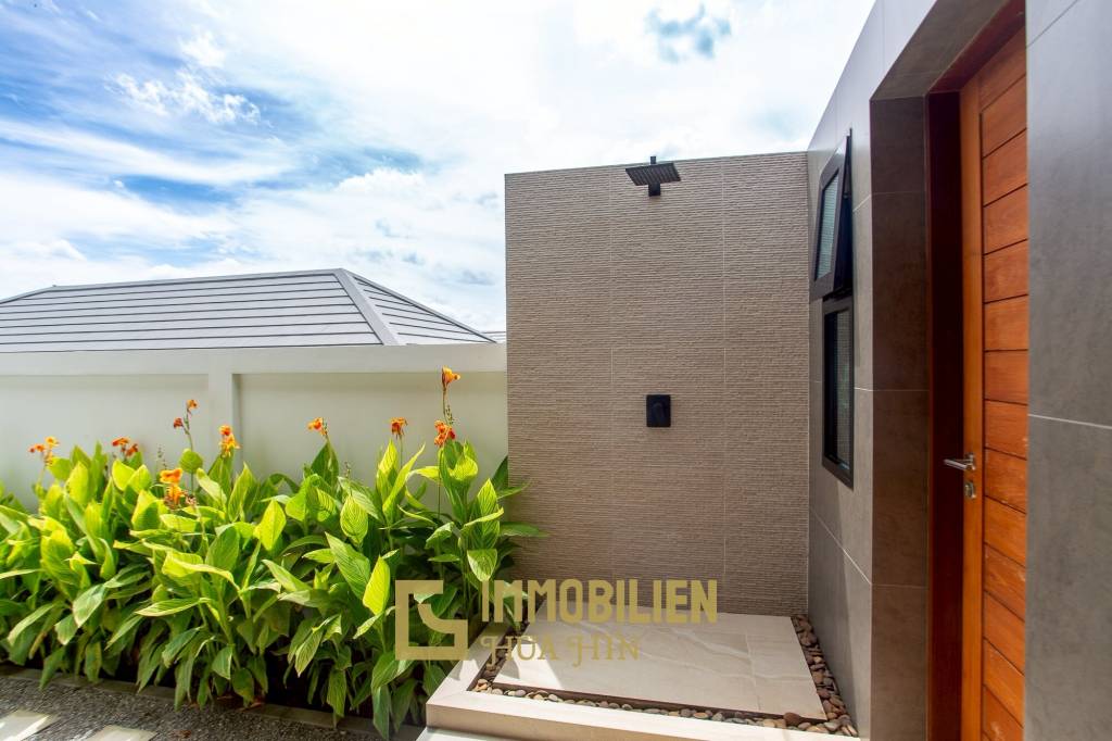 วิลล่าวิวเขาสุดพรีเมียม! ใกล้หัวหิน พร้อมสระน้ำเกลือ 12 ม. และโซลาร์ 10kW