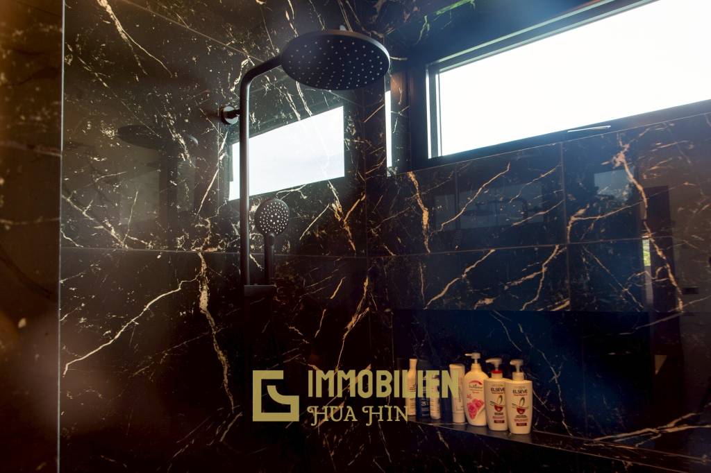 วิลล่าวิวเขาสุดพรีเมียม! ใกล้หัวหิน พร้อมสระน้ำเกลือ 12 ม. และโซลาร์ 10kW