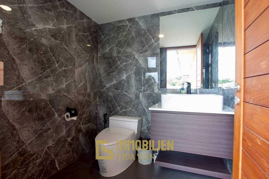 วิลล่าวิวเขาสุดพรีเมียม! ใกล้หัวหิน พร้อมสระน้ำเกลือ 12 ม. และโซลาร์ 10kW