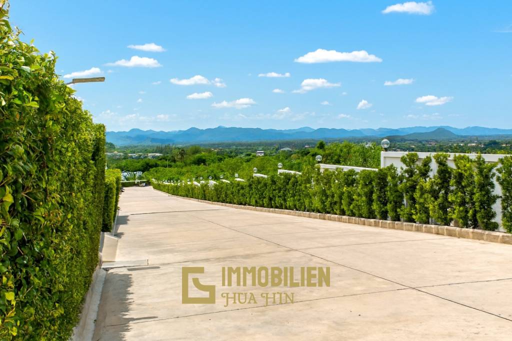 วิลล่าวิวเขาสุดพรีเมียม! ใกล้หัวหิน พร้อมสระน้ำเกลือ 12 ม. และโซลาร์ 10kW