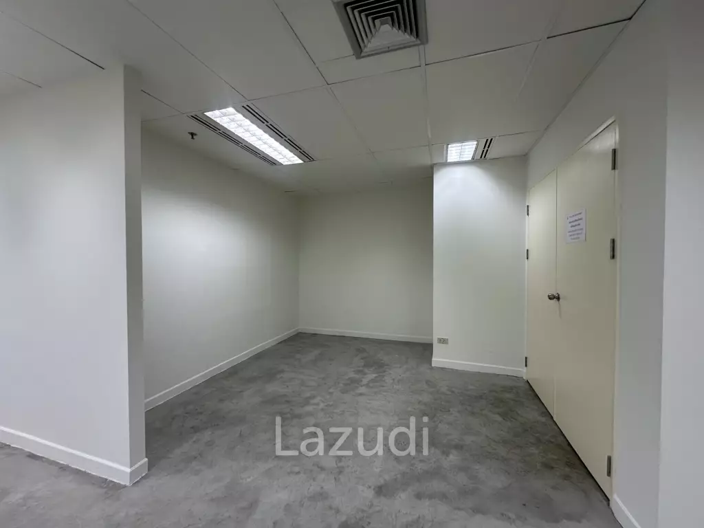 Chartered Square Office for Sale in Si Lom Bangkok