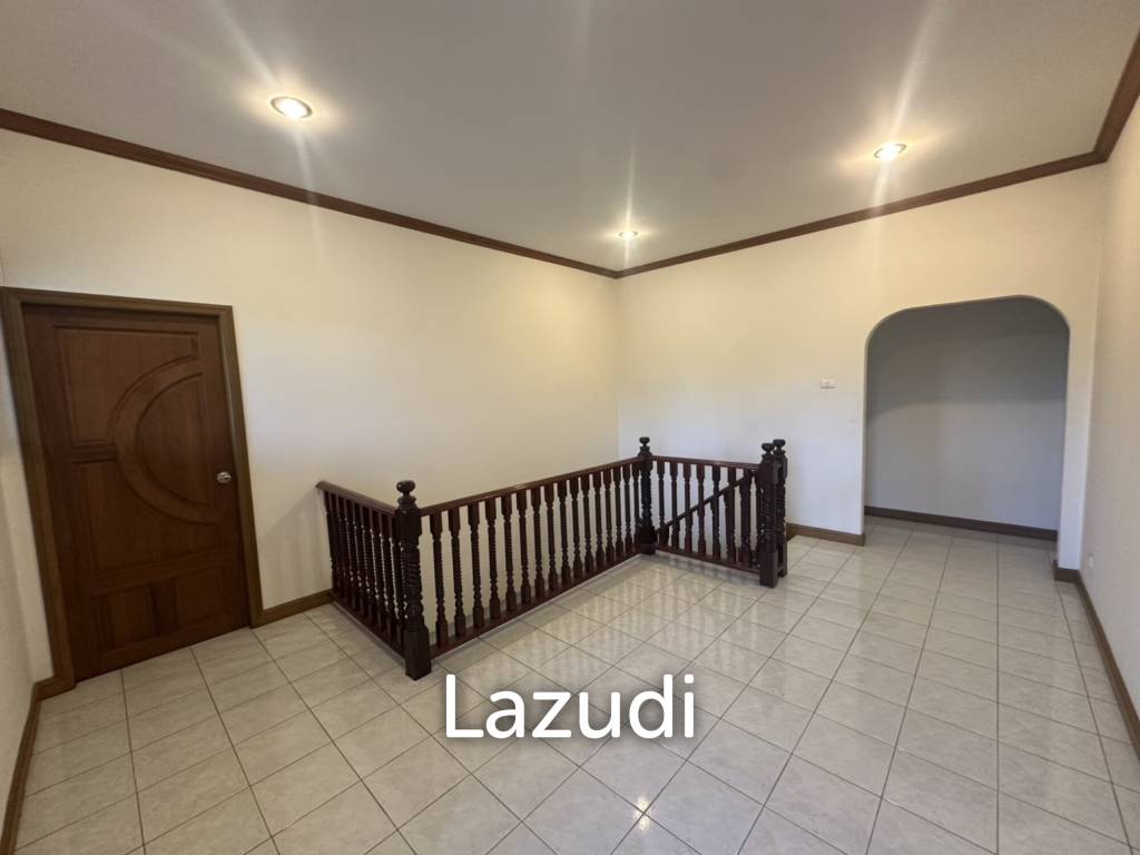 4 Beds 3 Baths 900 SQ.M. Villa In Pornprapanimit