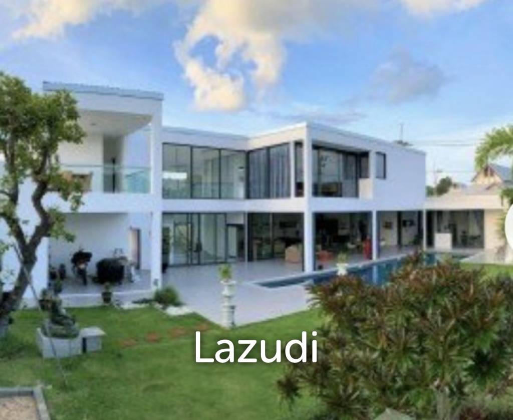 1,000 Sqm 4 Bed 4 Bath Villa For Sale