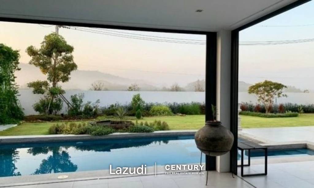 LA LUA : Modern 4 Bed 2 Storey Villa within Resort Complex with Great Views