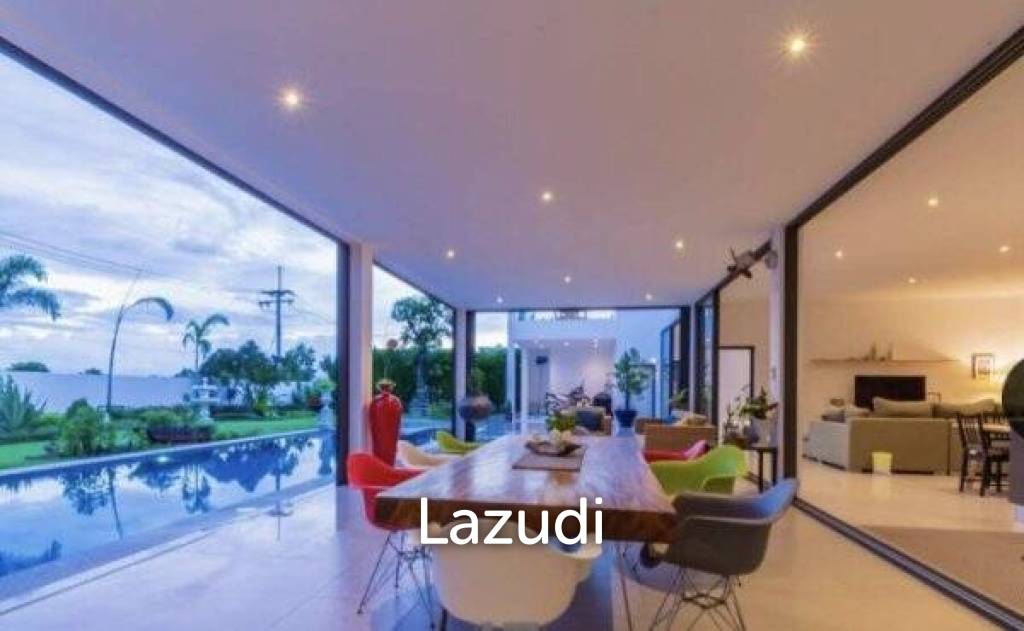 1,000 Sqm 4 Bed 4 Bath Villa For Sale