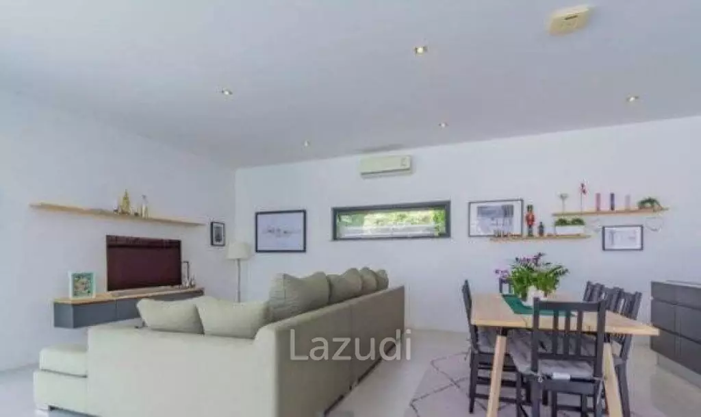 LA LUA : Modern 4 Bed 2 Storey Villa within Resort Complex with Great Views