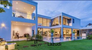 4 Bed 4 Bath Villa For Sale