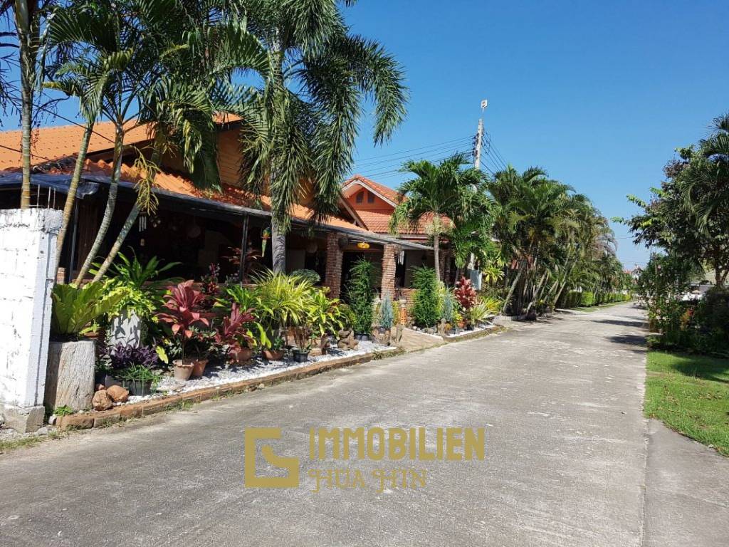 Gemeinschaftspool / Einstöckig / gepflegt