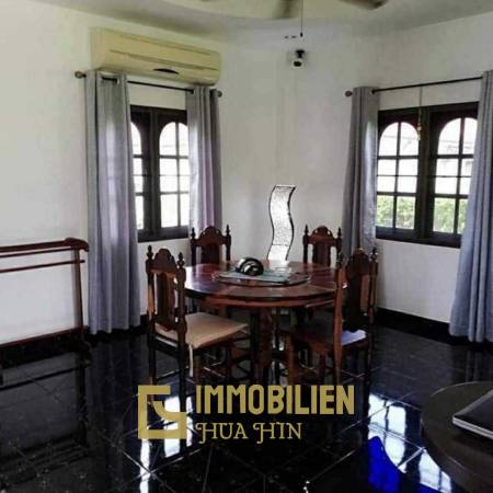 Gemeinschaftspool / Einstöckig / gepflegt