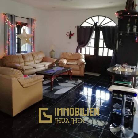 Gemeinschaftspool / Einstöckig / gepflegt