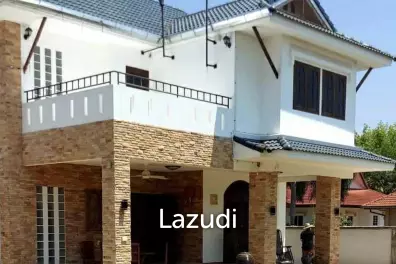 บ้านสบายสไตล์: บ้านสองชั้น 2 ห้องนอน พร้อมสระว่ายน้ำส่วนกลาง