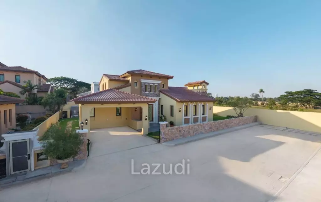 3 Bedrooms 4 Bathrooms 280 SQ.M. Nusa Chivani