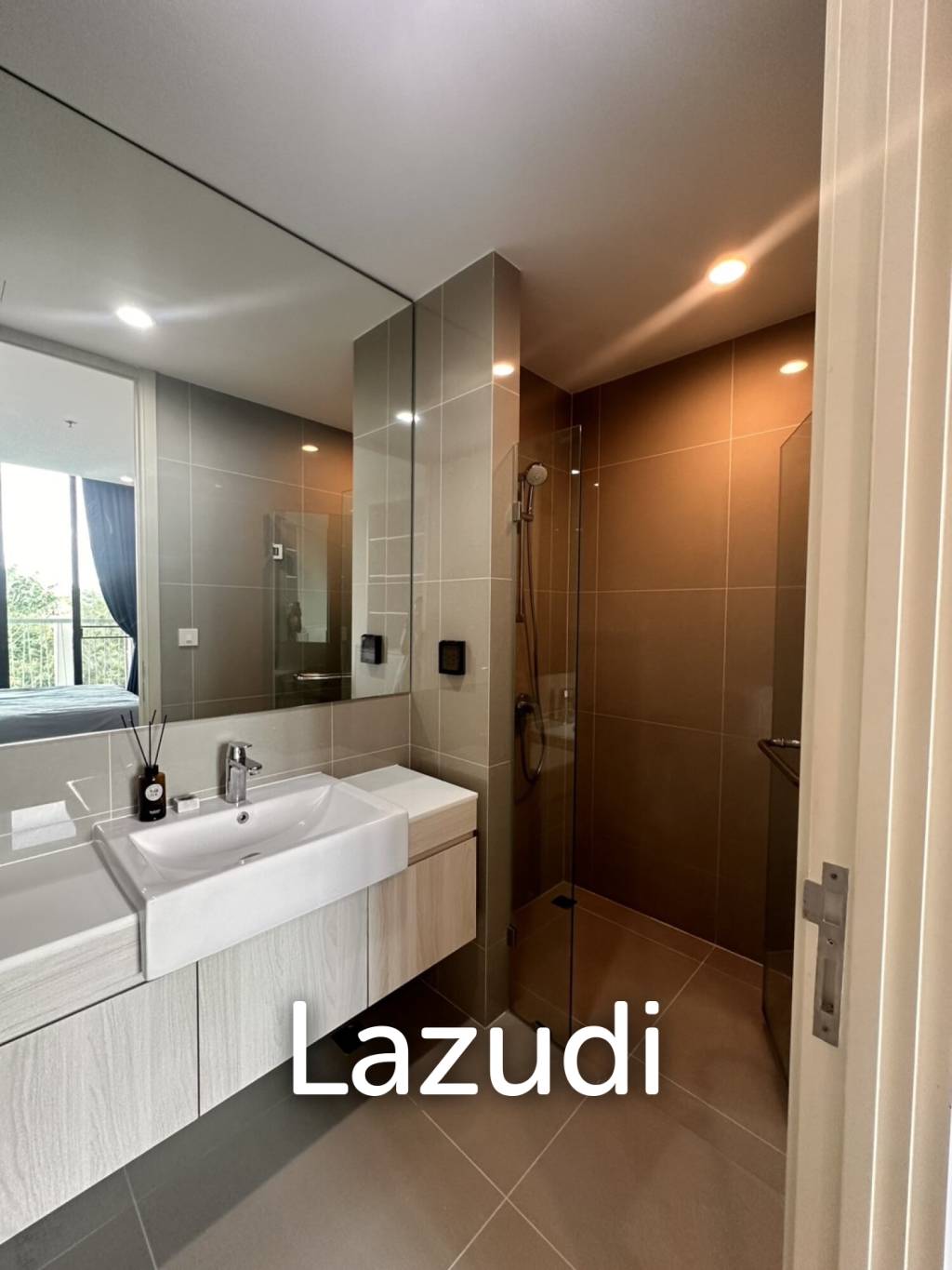 2 Bed Condo in Noble Recole Sukhumvit 19 Bangkok