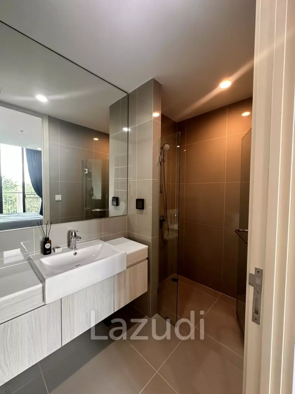 2 Bed Condo in Noble Recole Sukhumvit 19 Bangkok