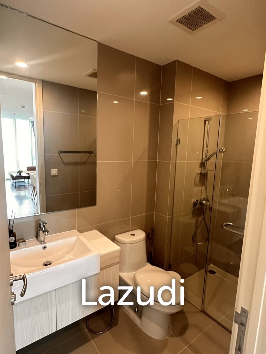2 Bed Condo in Noble Recole Sukhumvit 19 Bangkok