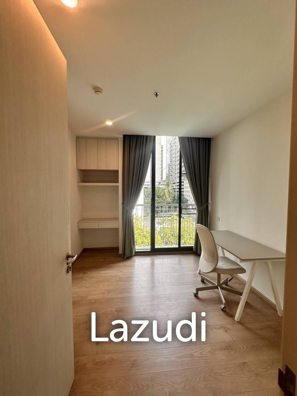 2 Bed Condo in Noble Recole Sukhumvit 19 Bangkok