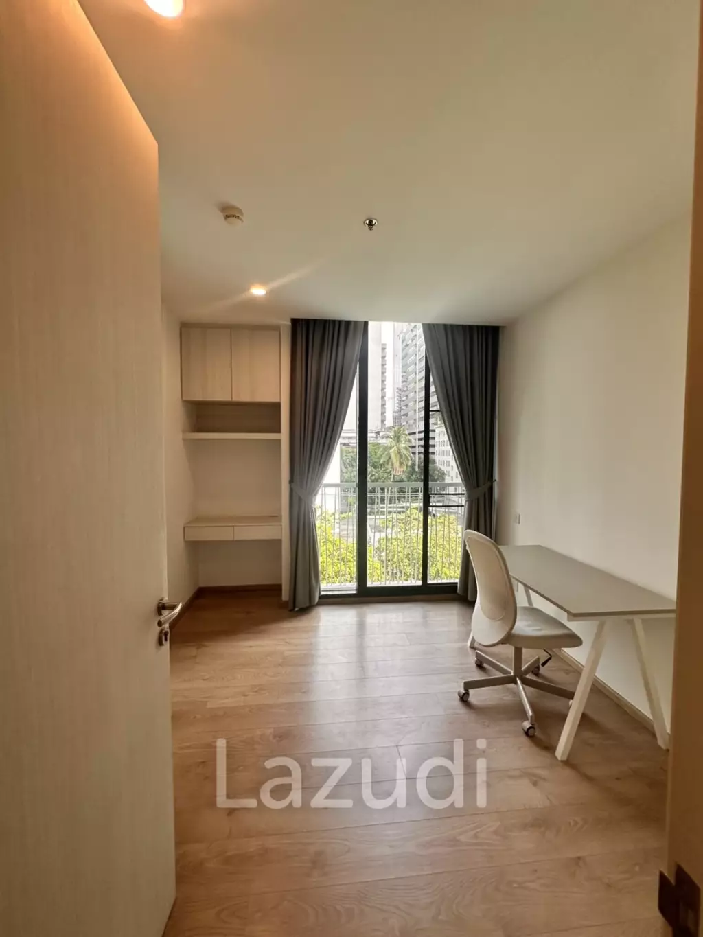 2 Bed Condo in Noble Recole Sukhumvit 19 Bangkok