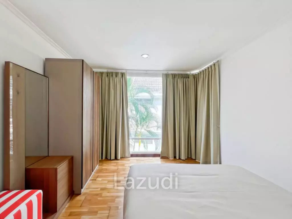 Baan Saen Ploen: 3 Bedroom Beach front Condo in Hua Hin Town Center