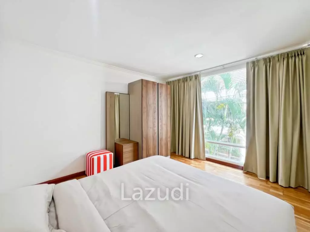 Baan Saen Ploen: 3 Bedroom Beach front Condo in Hua Hin Town Center