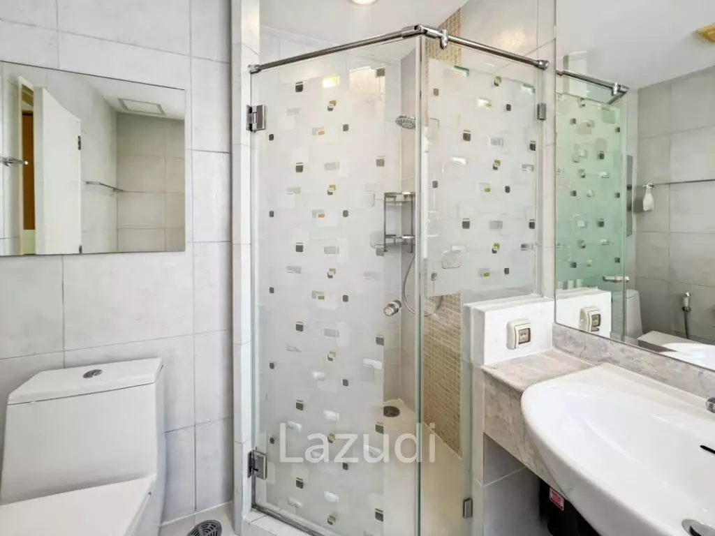 Baan Saen Ploen: 3 Bedroom Beach front Condo in Hua Hin Town Center