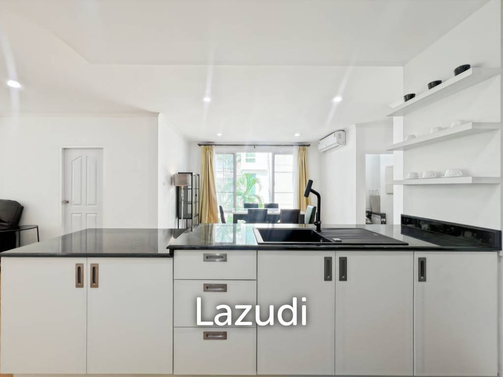 Baan Saen Ploen: 3 Bedroom Beach front Condo in Hua Hin Town Center