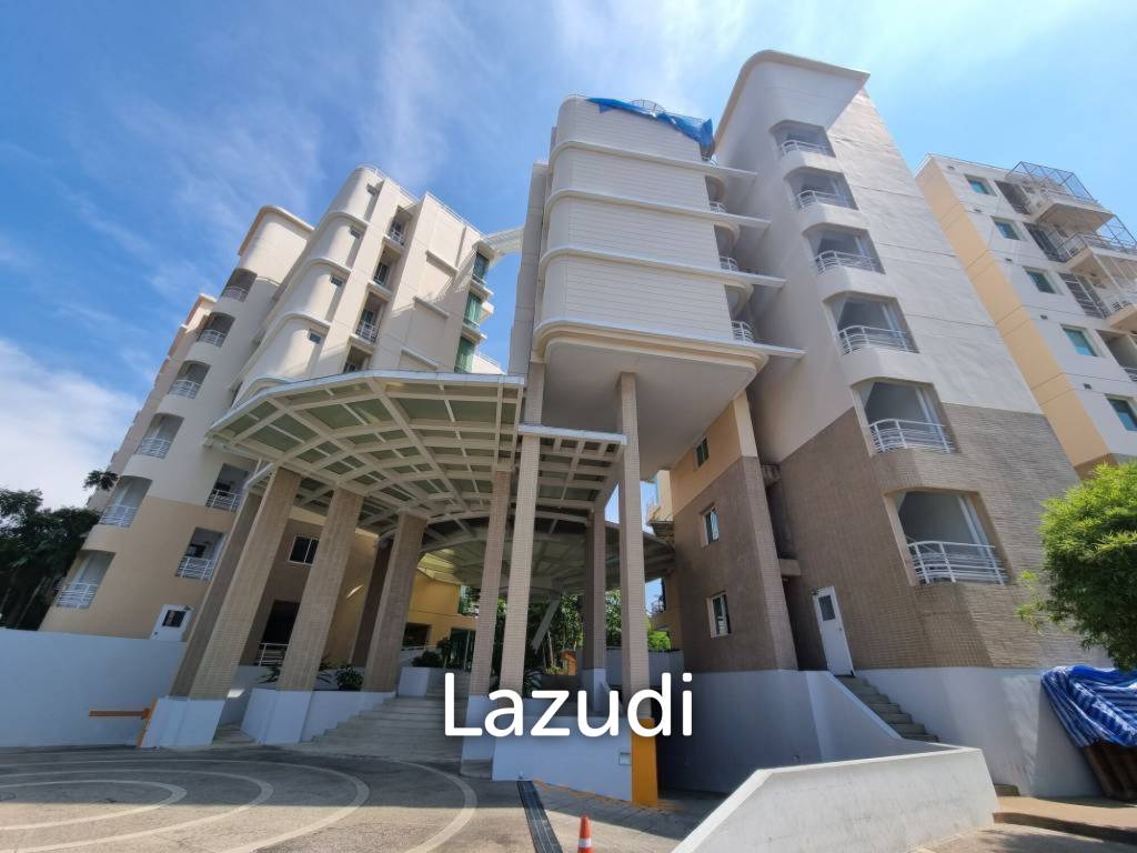 Baan Saen Ploen: 3 Bedroom Beach front Condo in Hua Hin Town Center