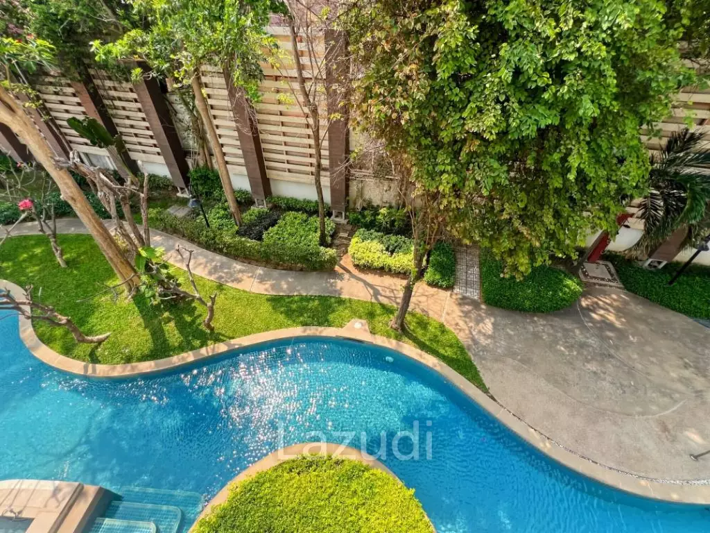 Baan Saen Ploen: 3 Bedroom Beach front Condo in Hua Hin Town Center