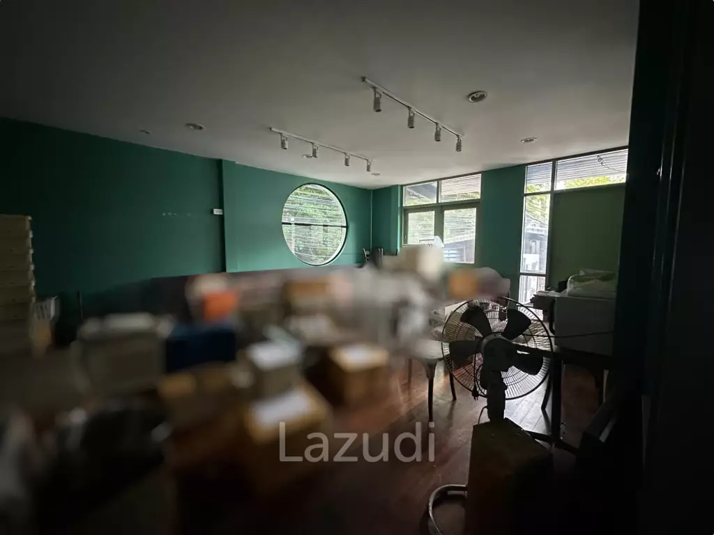 Unique Industrial Retail Space in Prime Sathon