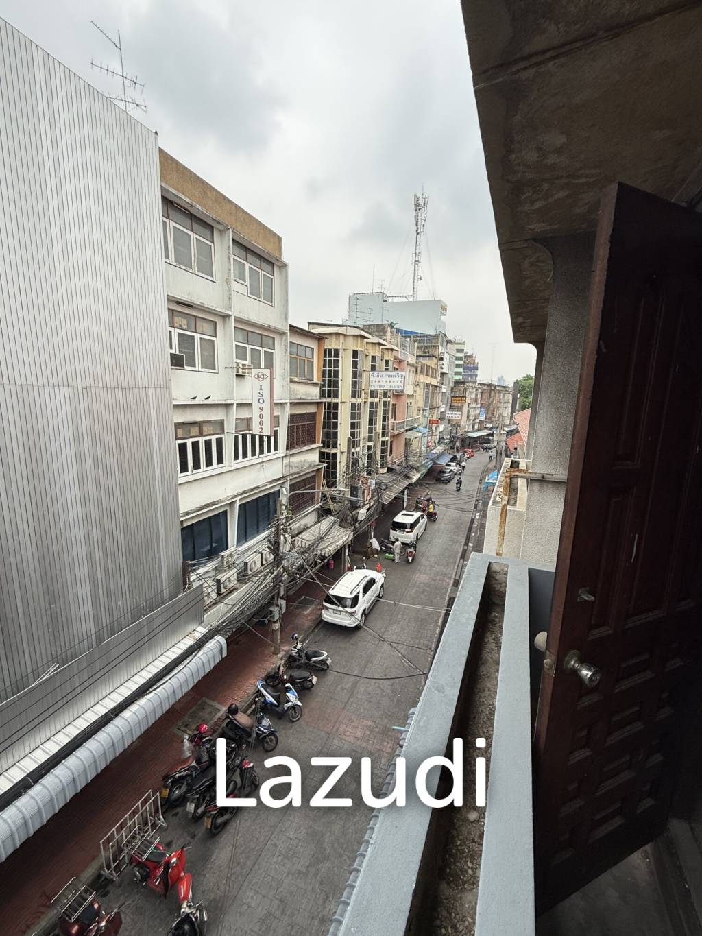 Prime Retail Space in Bangkok's Vibrant Chinatown