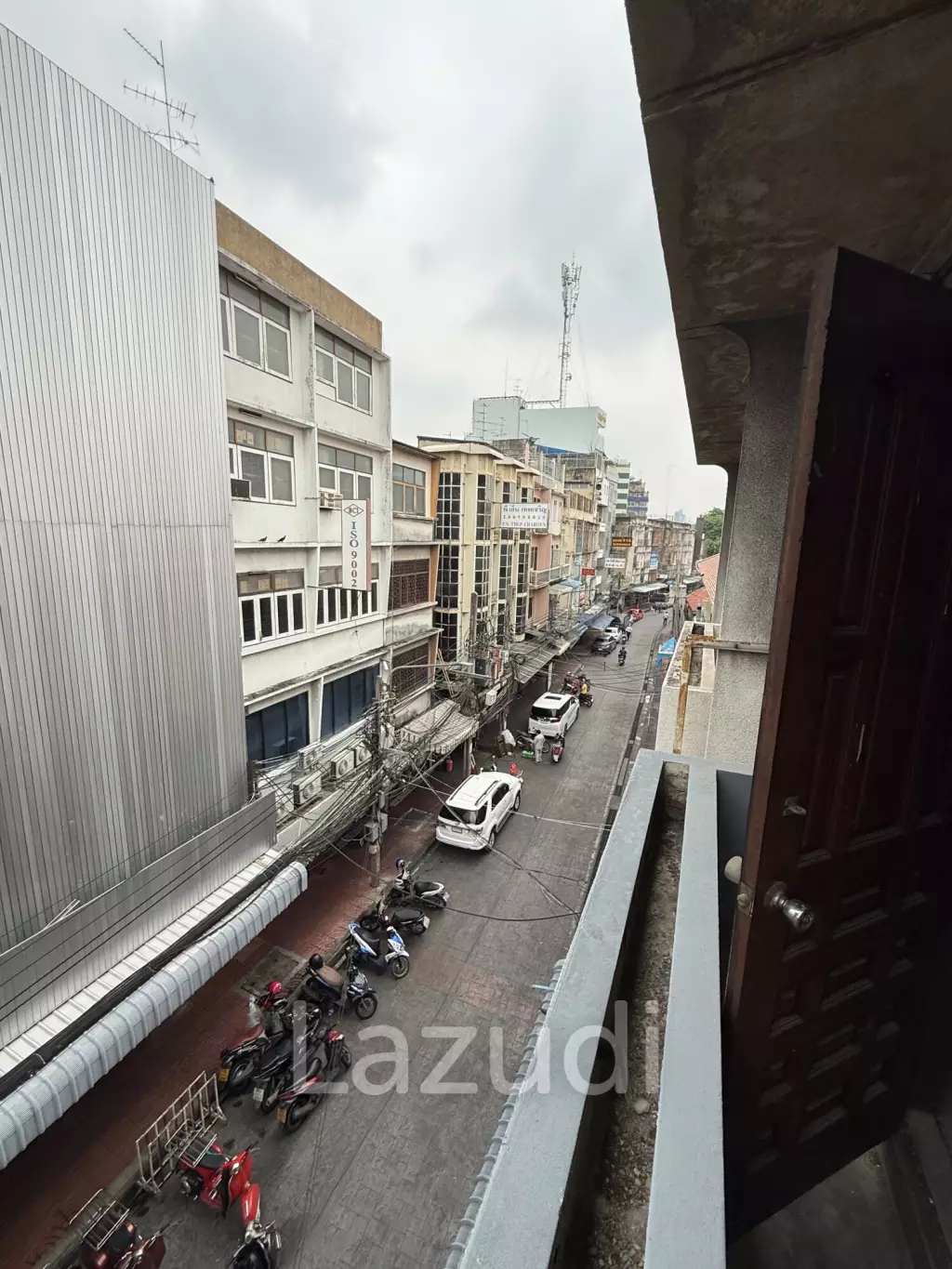 Prime Retail Space in Bangkok's Vibrant Chinatown
