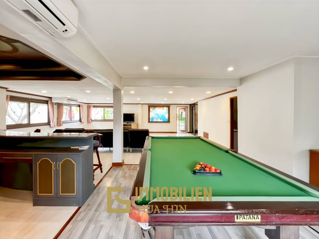 im Herzen der Stadt / 1.600 qm Grundstück / 270 qm Wohnfläche