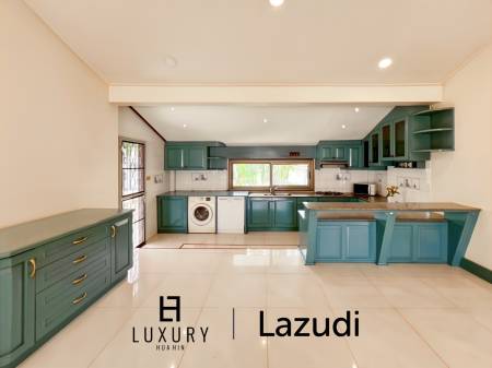 Exclusive 4 Bedroom Villa on 1 Rai Plot Just Steps from Soi 94