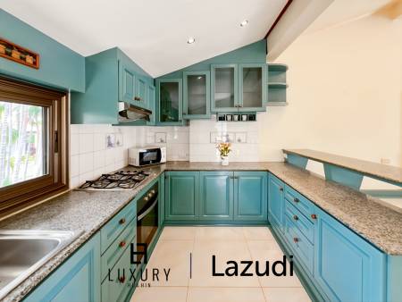 Exclusive 4 Bedroom Villa on 1 Rai Plot Just Steps from Soi 94