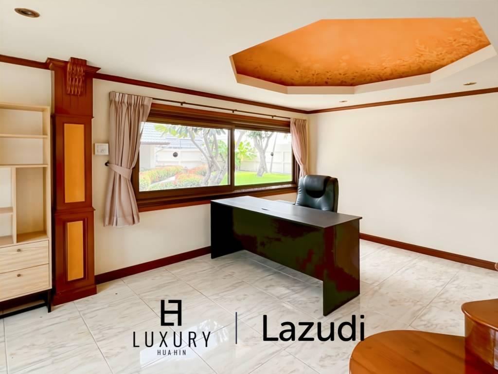 Exclusive 4 Bedroom Villa on 1 Rai Plot Just Steps from Soi 94