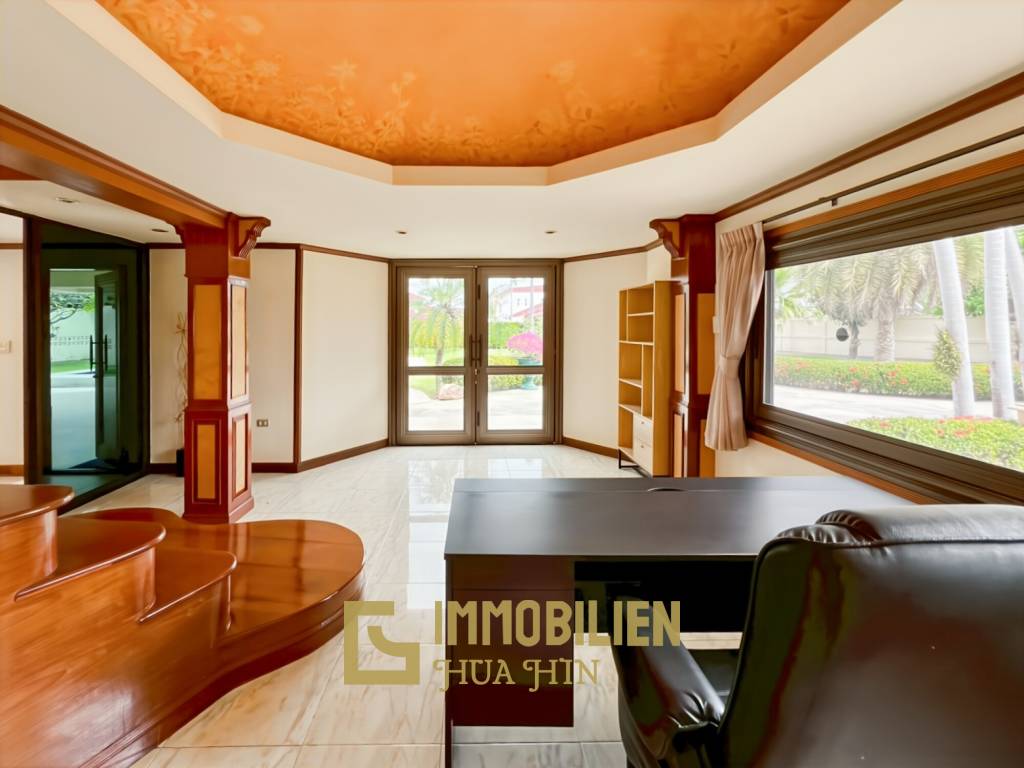 im Herzen der Stadt / 1.600 qm Grundstück / 270 qm Wohnfläche