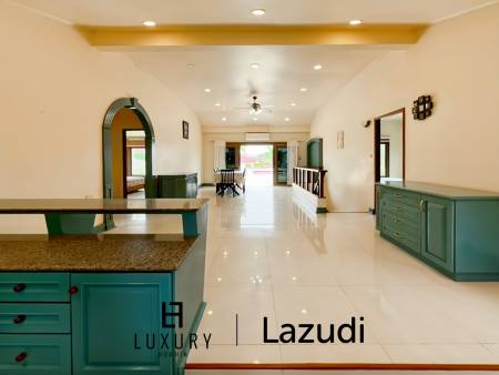 Exclusive 4 Bedroom Villa on 1 Rai Plot Just Steps from Soi 94