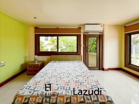 Exclusive 4 Bedroom Villa on 1 Rai Plot Just Steps from Soi 94