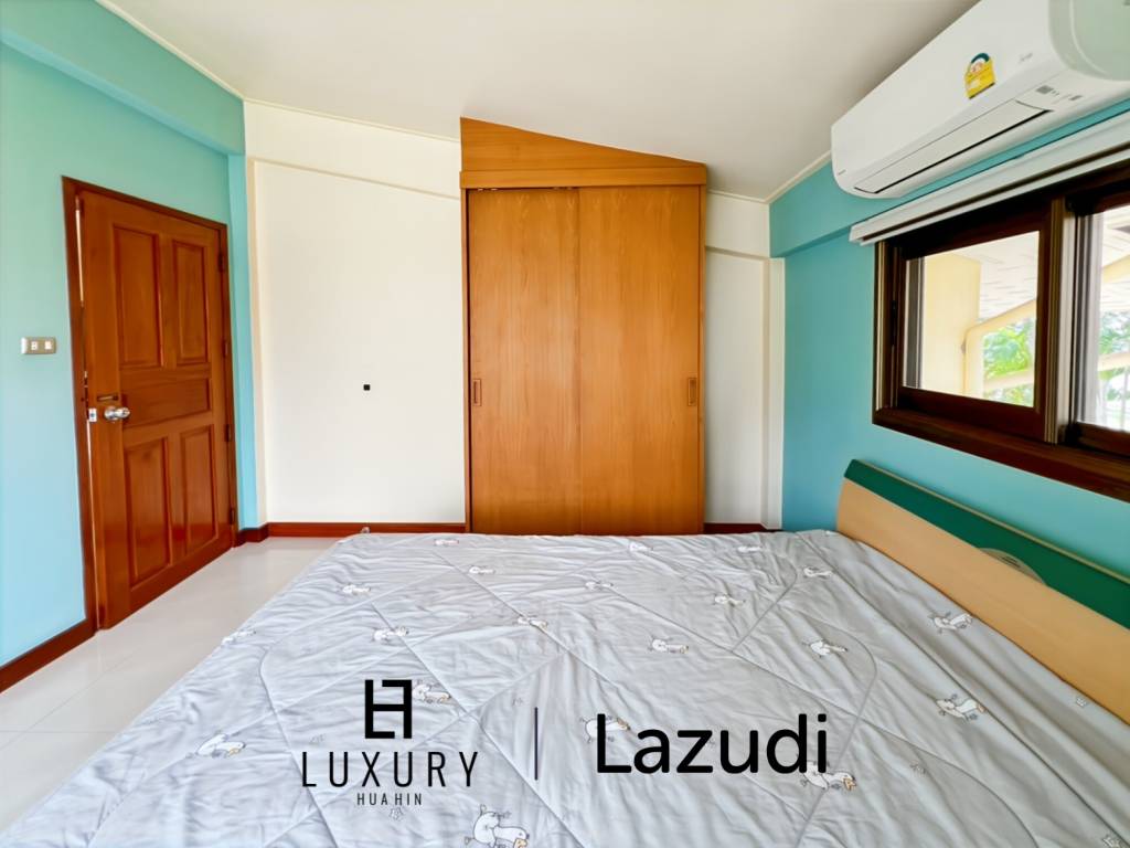 Exclusive 4 Bedroom Villa on 1 Rai Plot Just Steps from Soi 94