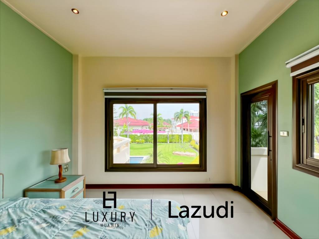 Exclusive 4 Bedroom Villa on 1 Rai Plot Just Steps from Soi 94