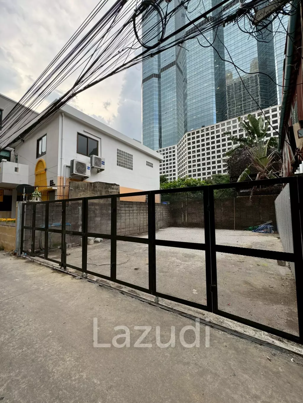 Prime Urban Land for Rent in Sathon Bangkok