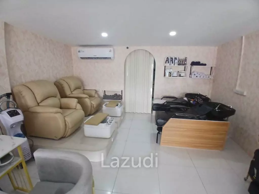Modern Beauty Salon And Nail Bar for Sale